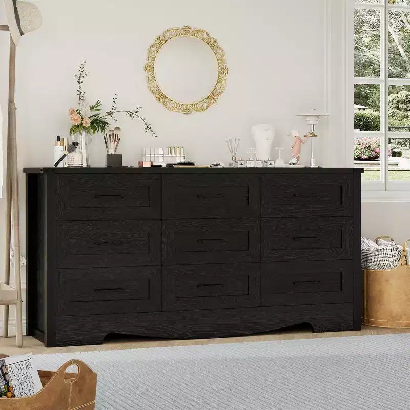 Commode à tiroirs, coffre en bois de style ferme moderne du milieu du siècle